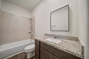 403 E Avenue G, Conroe, TX 77301 - Photo 11