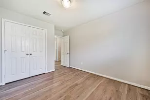 1726 Village Townhome Dr, Pasadena, TX 77504 - Photo 17