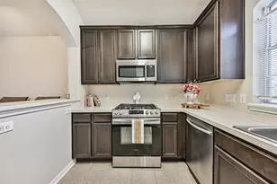 1726 Village Townhome Dr, Pasadena, TX 77504 - Photo 9