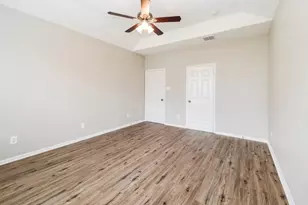 11305 Shoal Creek Dr, Pearland, TX 77584 - Photo 11