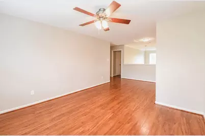 11305 Shoal Creek Drive, Pearland, TX 77584 - Photo 9