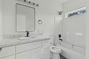 8501 Denby St, Houston, TX 77012 - Photo 5