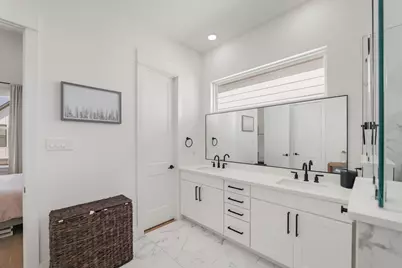 9015 Wellspring Drive, Houston, TX 77080 - Photo 19