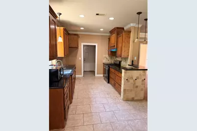 711 S Blackwell Street, La Porte, TX 77571 - Photo 5