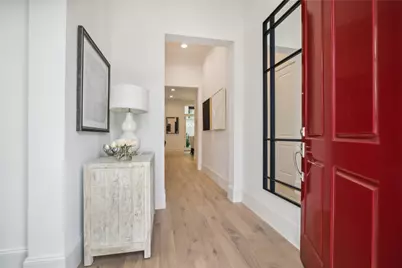 16 Wentworth Square Avenue, Houston, TX 77027 - Photo 5