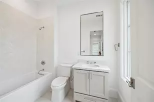 16 Wentworth Square Ave, Houston, TX 77027 - Photo 21