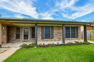 13910 Bonnercrest Dr, Houston, TX 77083 - Photo 3