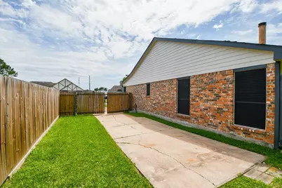 13910 Bonnercrest Drive, Houston, TX 77083 - Photo 19