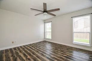 13910 Bonnercrest Dr, Houston, TX 77083 - Photo 11