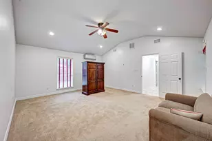 2030 Western Village Ln, Houston, TX 77043 - Photo 7