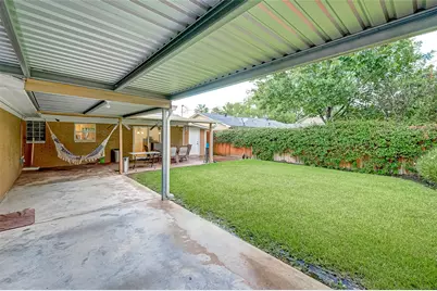 2030 Western Village Lane, Houston, TX 77043 - Photo 15