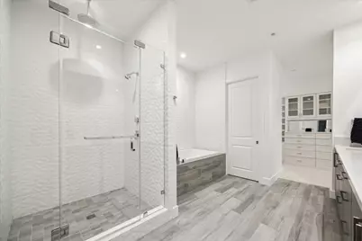 4521 San Felipe Street #2304, Houston, TX 77027 - Photo 15