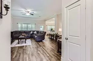 418 Pebble Dr, Dayton, TX 77535 - Photo 5