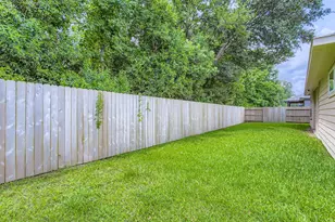 418 Pebble Dr, Dayton, TX 77535 - Photo 27