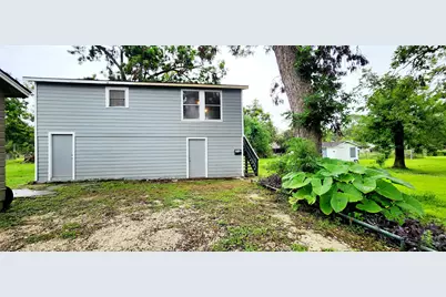 136 W Marion Street, Clute, TX 77531 - Photo 11