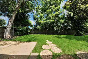 4710 Lotus St, Houston, TX 77045 - Photo 35