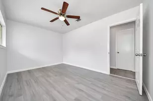 4710 Lotus St, Houston, TX 77045 - Photo 29
