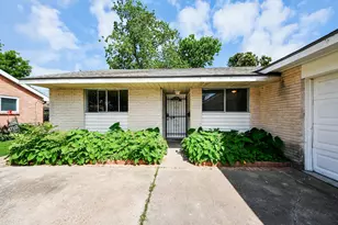 4710 Lotus St, Houston, TX 77045 - Photo 11