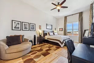 300 St Joseph Pkwy, Houston, TX 77002 - Photo 9