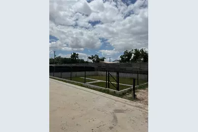 7607 Janak Spring Street, Houston, TX 77055 - Photo 19