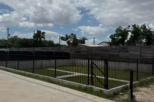 7607 Janak Spring St, Houston, TX 77055 - Photo 19