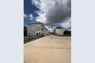 7607 Janak Spring Street, Houston, TX 77055 - Photo 13