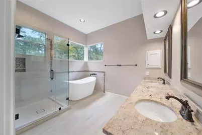 33 Mistyhaven Place, The Woodlands, TX 77381 - Photo 23