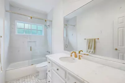854 Plainwood Drive, Houston, TX 77079 - Photo 33