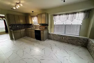 6903 Renata Cir, Houston, TX 77084 - Photo 15