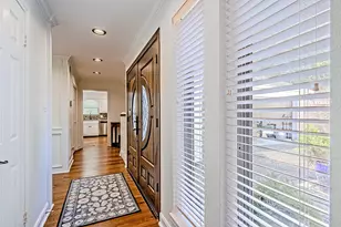 10307 Piping Rock Ln, Houston, TX 77042 - Photo 7