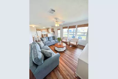 1426 Bluewater Highway, Surfside Beach, TX 77541 - Photo 5