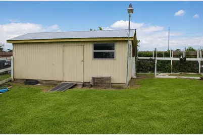 206 Riverside Street, Highlands, TX 77562 - Photo 11