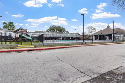 11002 Hammerly Boulevard #105, Houston, TX 77043 - Photo 3