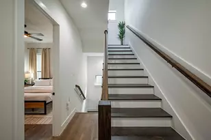 1305 E 27th St, Houston, TX 77009 - Photo 17