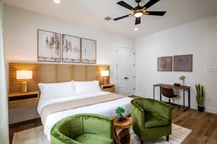 1305 E 27th St, Houston, TX 77009 - Photo 13