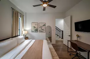 1305 E 27th St, Houston, TX 77009 - Photo 19