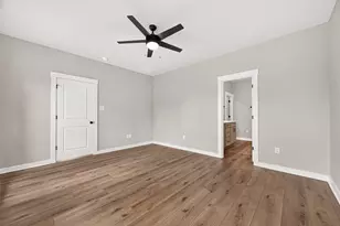 11223 Moccasin Dr, Montgomery, TX 77316 - Photo 19