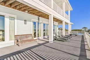 2910 11 Mile Rd, Galveston, TX 77554 - Photo 9