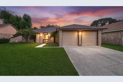 10904 Birch Drive, La Porte, TX 77571 - Photo 5