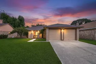 10904 Birch Dr, La Porte, TX 77571 - Photo 5