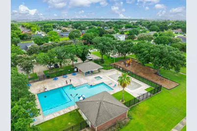 10904 Birch Drive, La Porte, TX 77571 - Photo 39