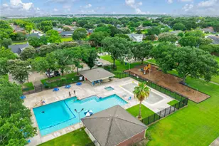 10904 Birch Dr, La Porte, TX 77571 - Photo 39