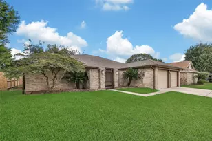 10904 Birch Dr, La Porte, TX 77571 - Photo 35
