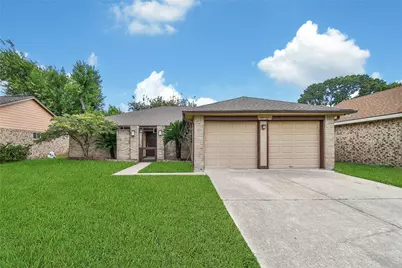 10904 Birch Drive, La Porte, TX 77571 - Photo 1