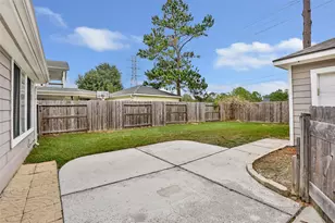 19106 Spruce Bough Ln, Humble, TX 77346 - Photo 5