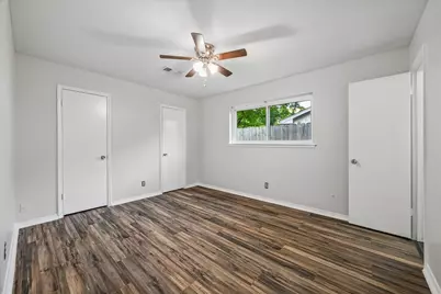 10946 Britt Way, Houston, TX 77043 - Photo 17