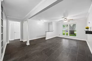 10946 Britt Way, Houston, TX 77043 - Photo 9