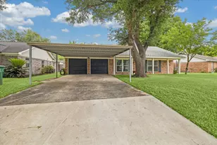 10946 Britt Way, Houston, TX 77043 - Photo 29