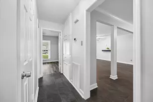 10946 Britt Way, Houston, TX 77043 - Photo 15