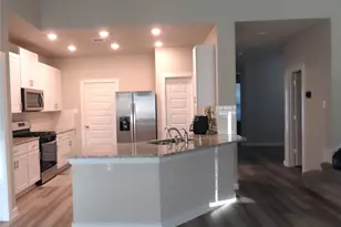 10854 Bodie Hls Dr, Rosharon, TX 77583 - Photo 5